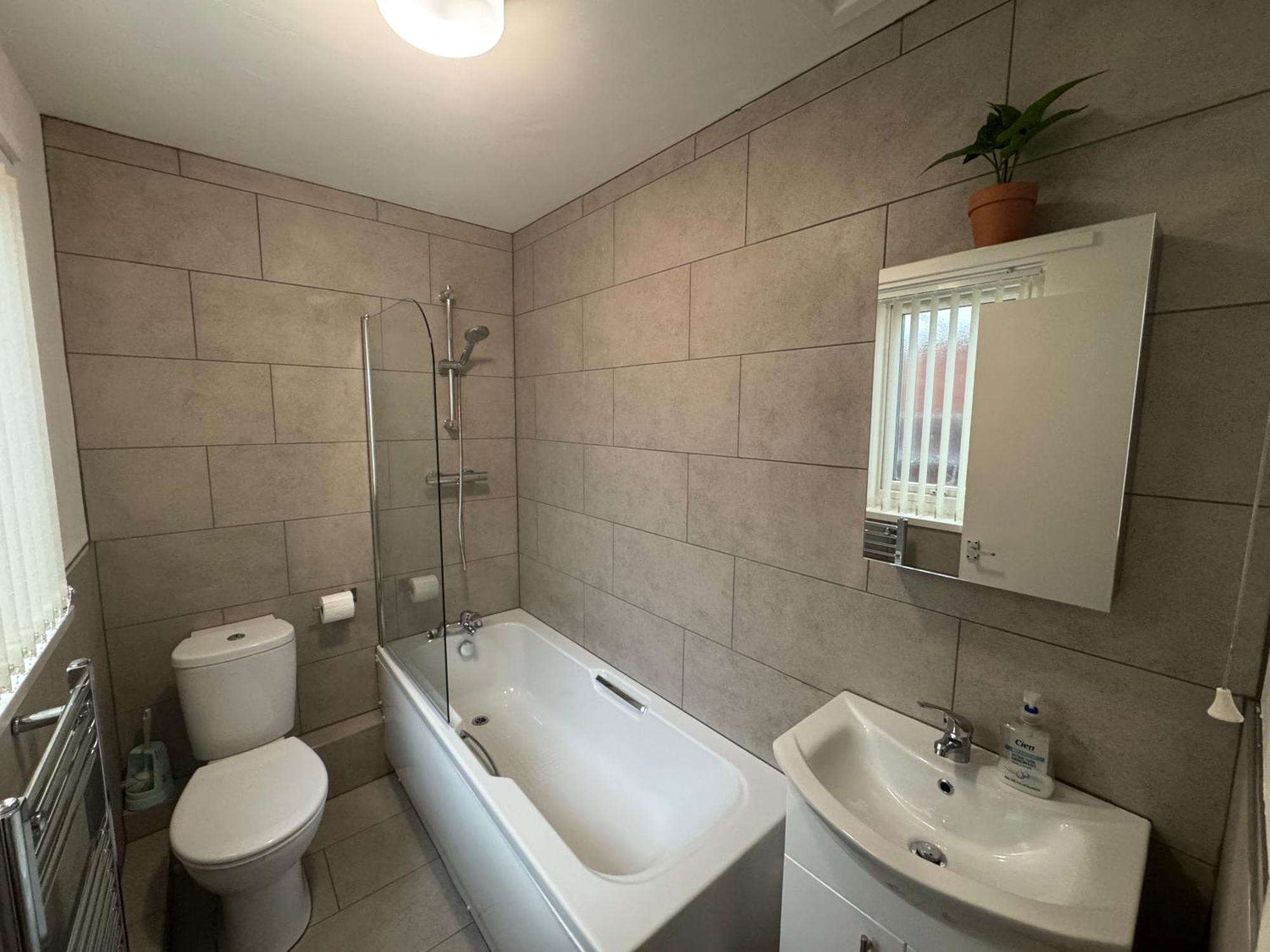 Cosy Anfield Guesthouse - Free Parking Liverpool Exterior photo